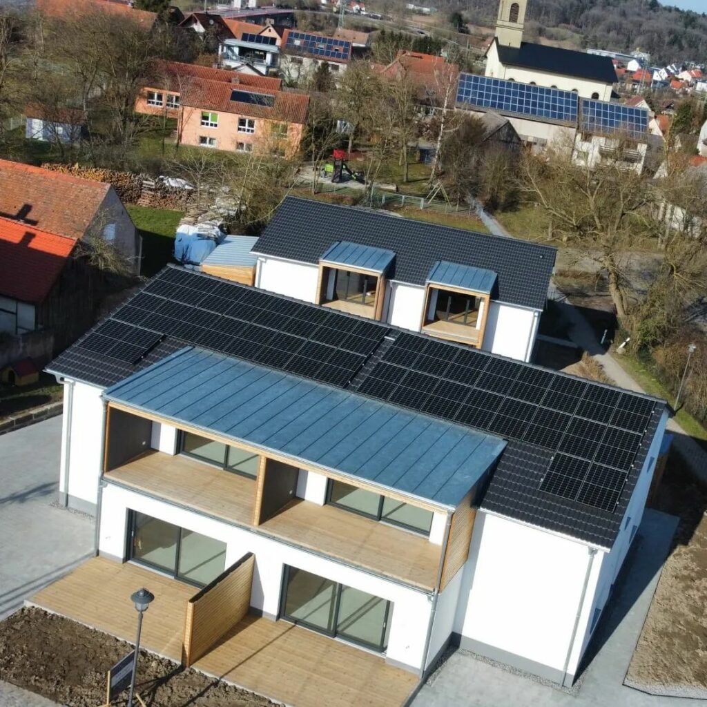 KR Wohnbau, Holzhaus, Eigentumswohnungen, Oberdachstetten