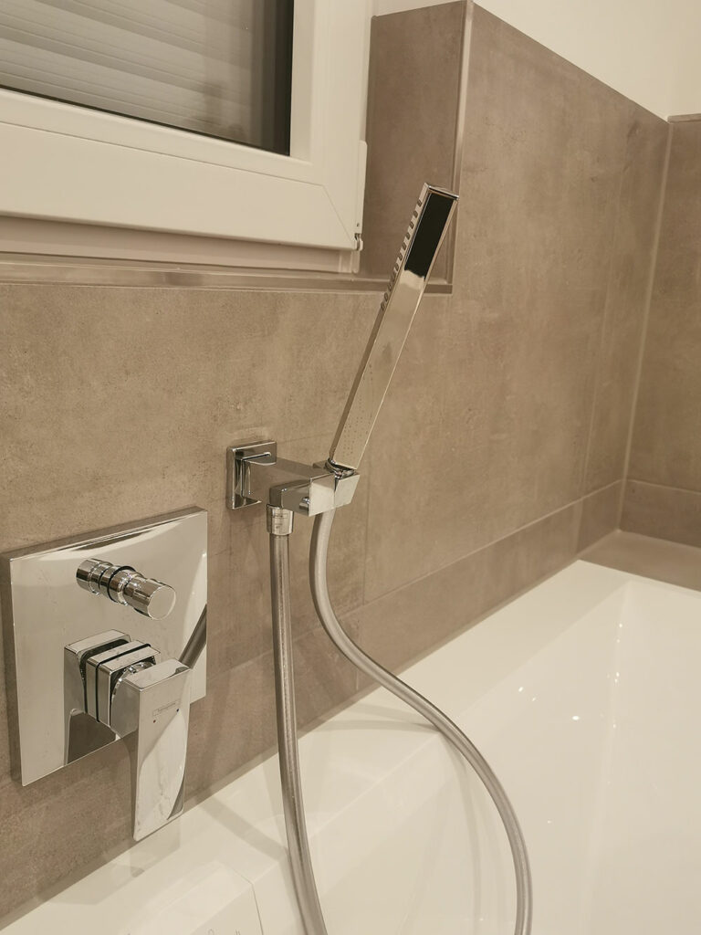 KR Wohnbau, Doppelhaushälfte, Badezimmer, Uffenheim