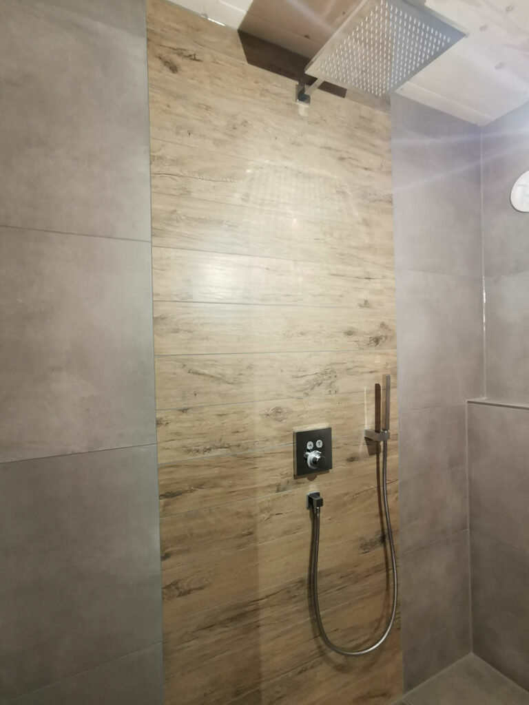 KR Wohnbau, Doppelhaushälfte, Badezimmer, Uffenheim