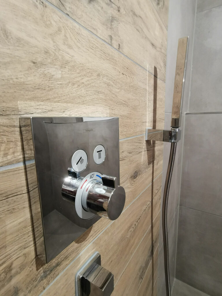 KR Wohnbau, Doppelhaushälfte, Badezimmer, Uffenheim