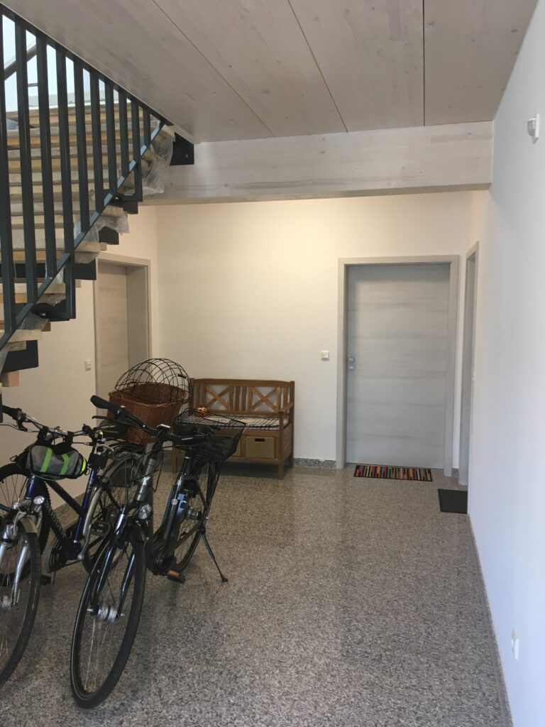 KR Wohnbau, Neubau mit 7 Wohnungen, Holzhaus, Obernzenn