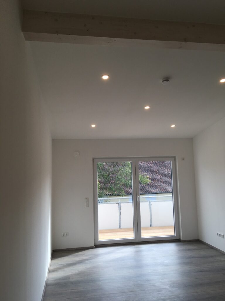 KR Wohnbau, Neubau mit 7 Wohnungen, Holzhaus, Obernzenn