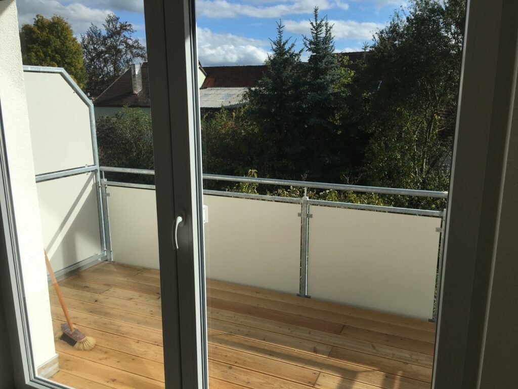 KR Wohnbau, Neubau mit 7 Wohnungen, Holzhaus, Obernzenn