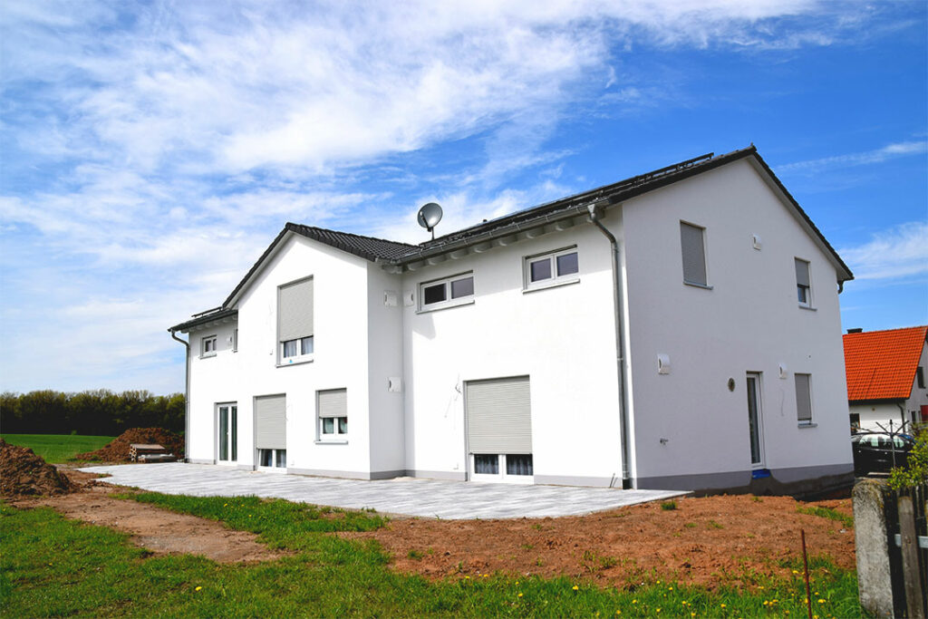 KR Wohnbau, Wohnhaus mit 4 Wohneinheiten, Holzhaus, Oberdachstetten